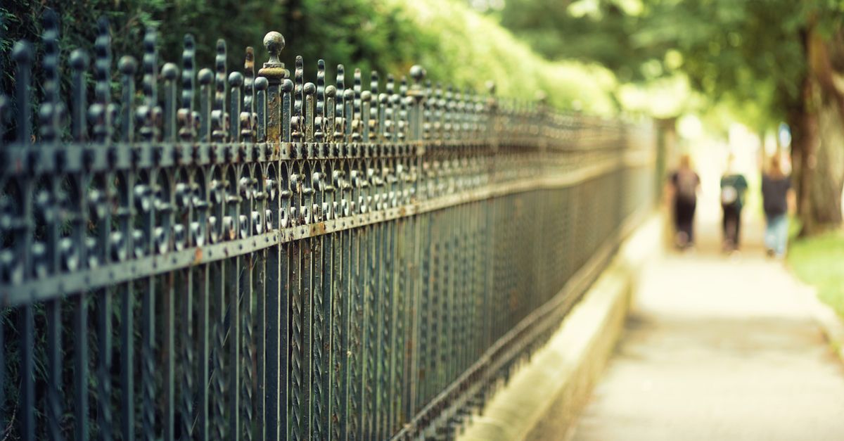 Customising Your Colourbond Fencing for Unique Aesthetics