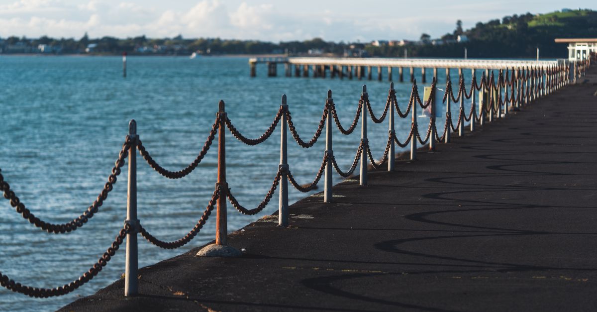 Signs It's Time to Replace Your Old Fence